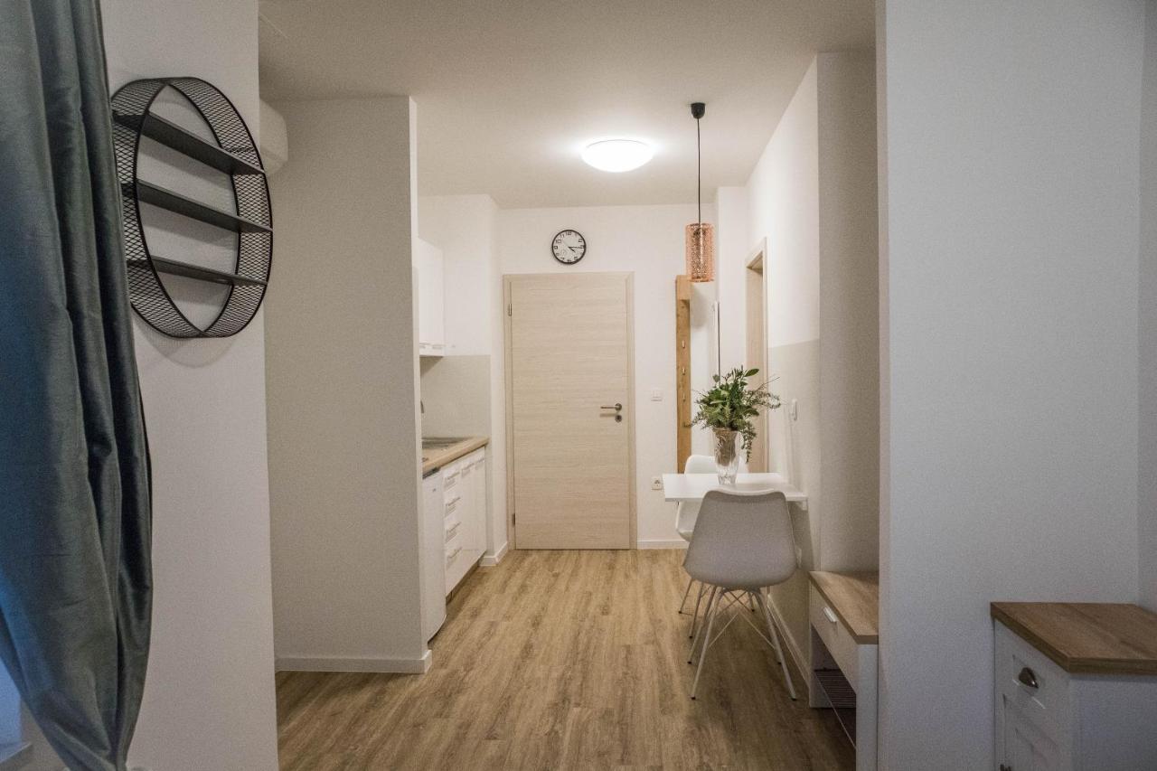 Jantar Apartmaji 노보메스토 외부 사진