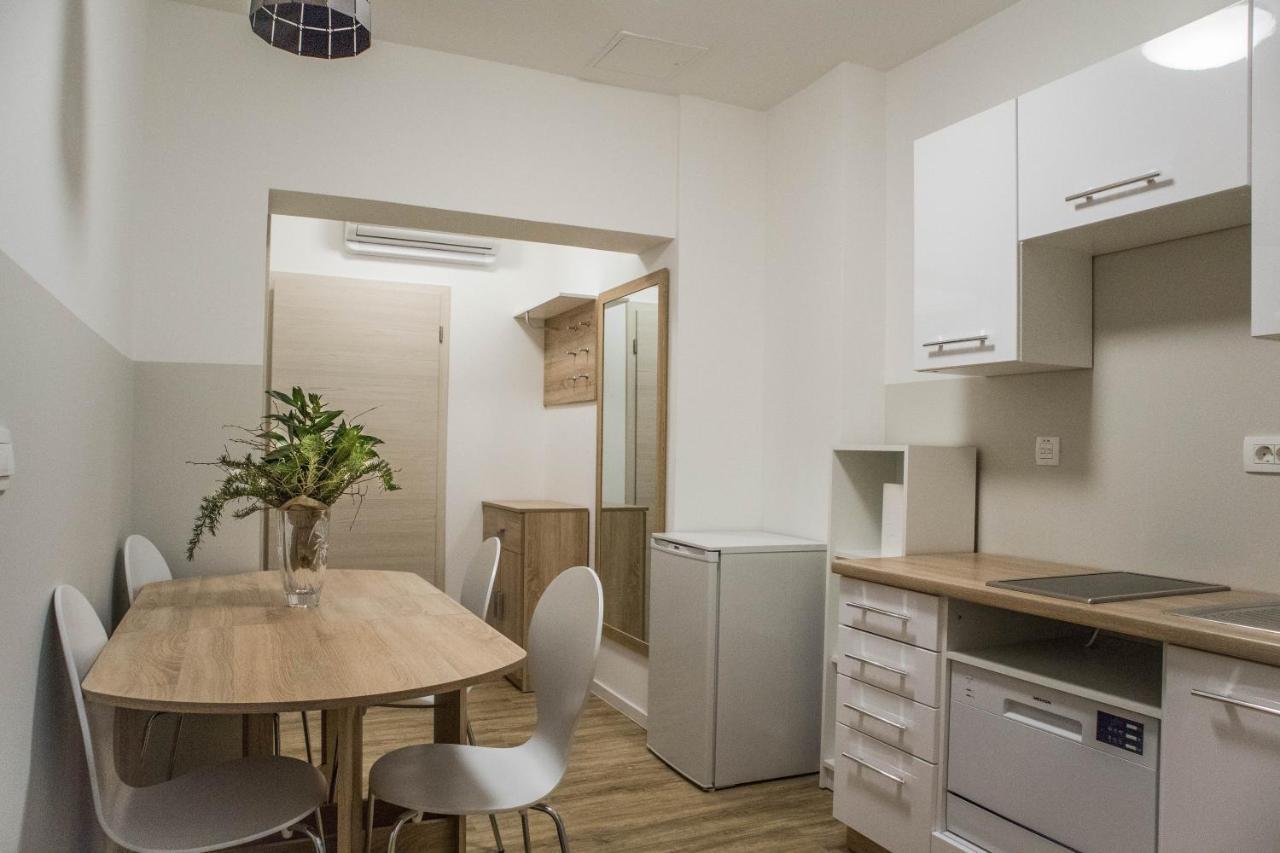 Jantar Apartmaji 노보메스토 외부 사진