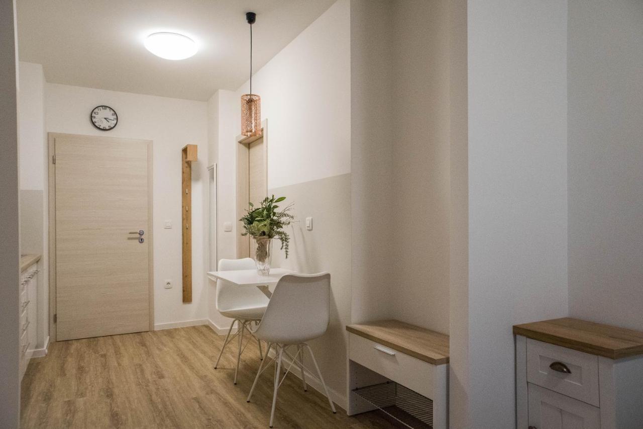 Jantar Apartmaji 노보메스토 외부 사진